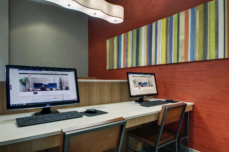 Holiday Inn Express Hotel & Suites Vernon College Area By Ihg