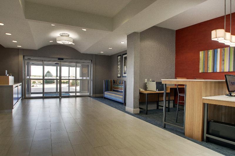 Holiday Inn Express Hotel & Suites Vernon College Area By Ihg
