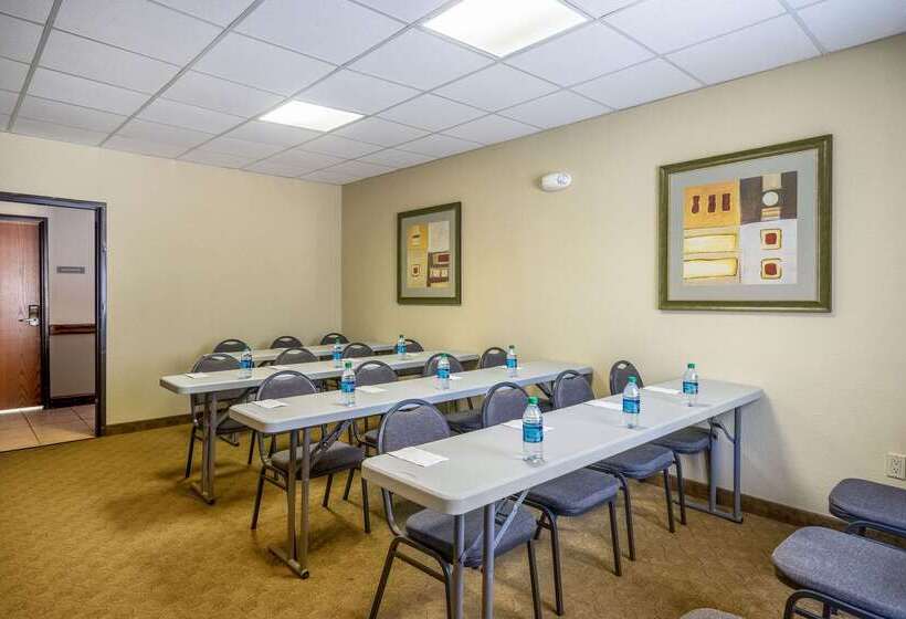 בית מלון כפרי Americinn By Wyndham New Braunfels