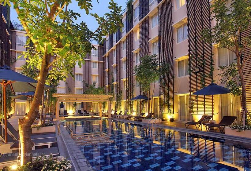 בית מלון כפרי Ananta Legian