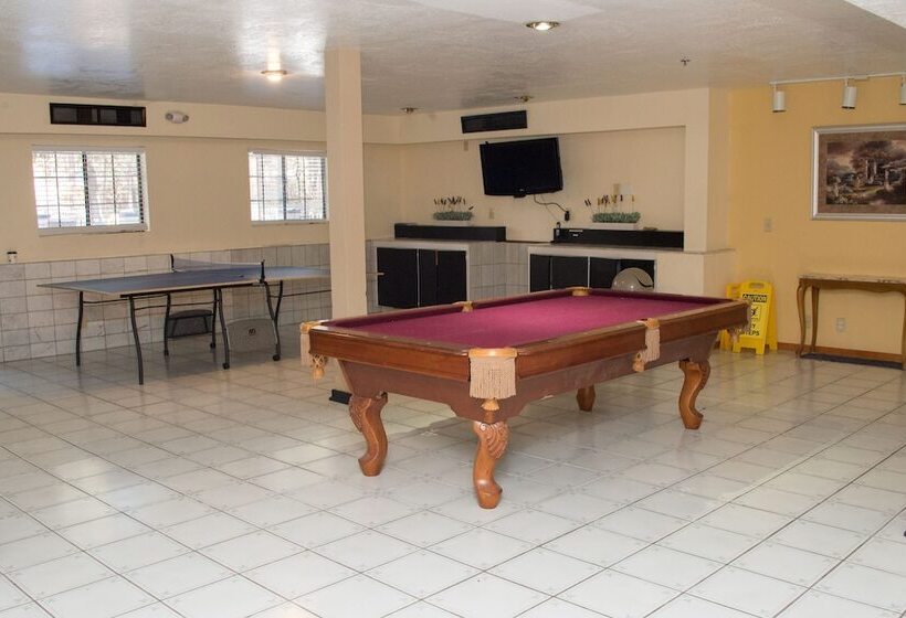 Chateau Big Bear Boutique Hotel, Bw Signature Collection