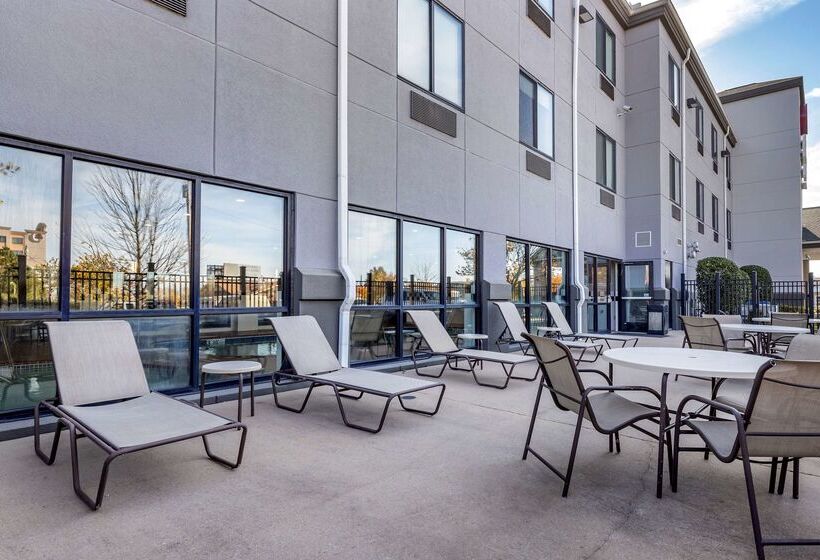 هتل Best Western Plus Castlerock Inn & Suites