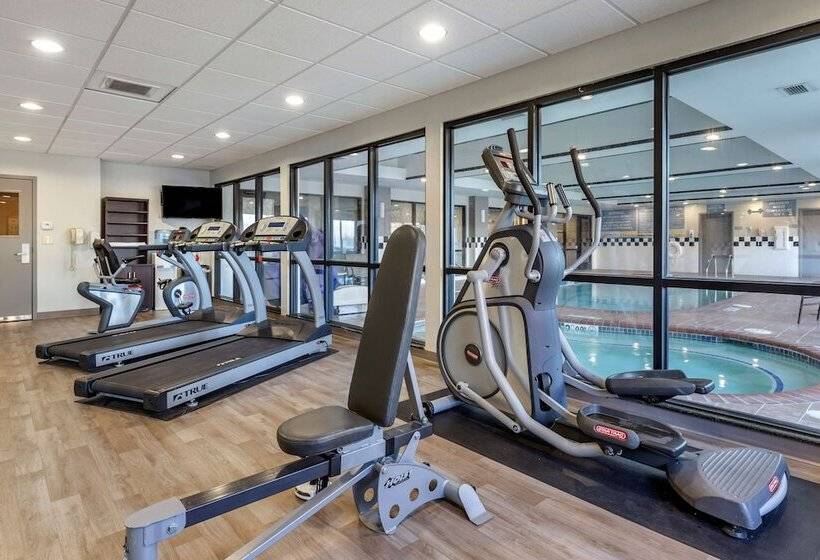 هتل Best Western Plus Castlerock Inn & Suites