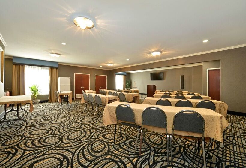 בית מלון כפרי Best Western Plus Cutting Horse Inn & Suites