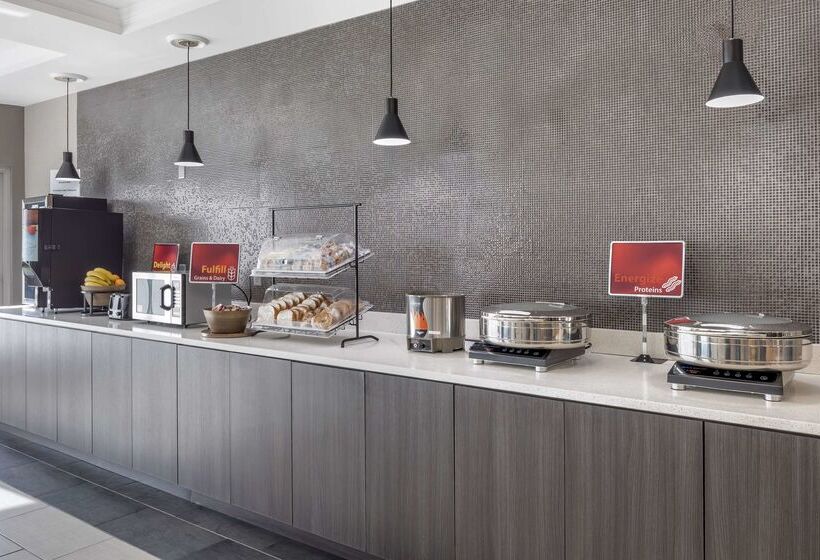 בית מלון כפרי Best Western Plus Stephenville Inn