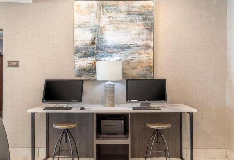 בית מלון כפרי Best Western Plus Stephenville Inn