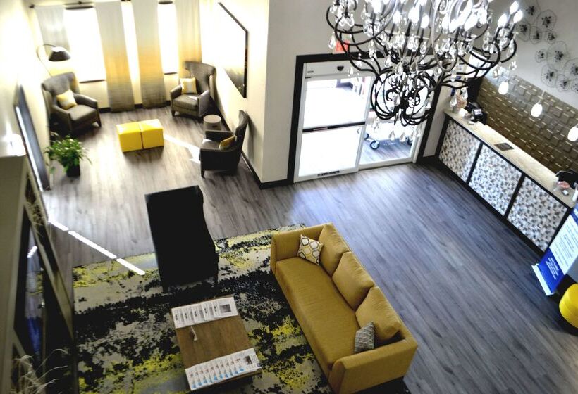 هتل Best Western Sherwood Inn & Suites