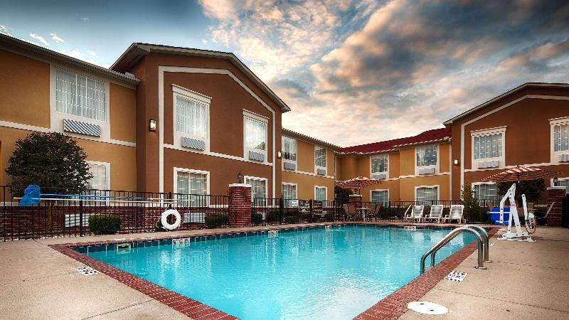هتل Best Western Sherwood Inn & Suites