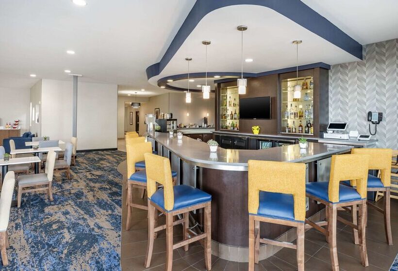 Cambria Hotel Minneapolis Maple Grove