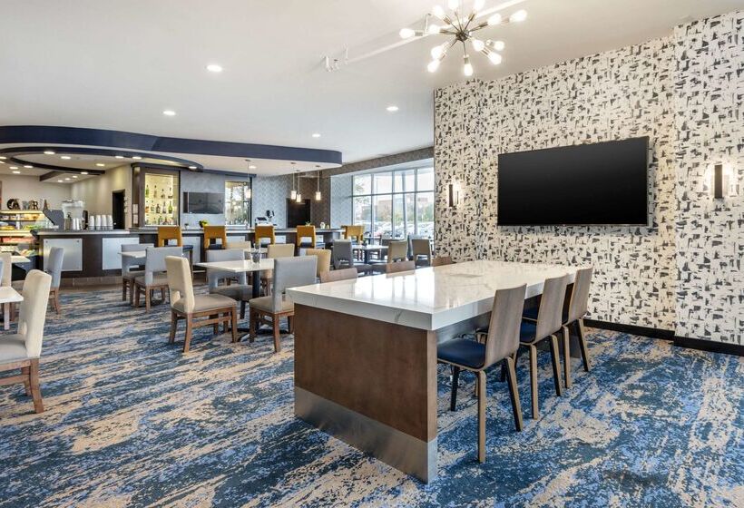 Cambria Hotel Minneapolis Maple Grove
