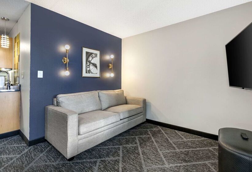 Cambria Hotel Minneapolis Maple Grove