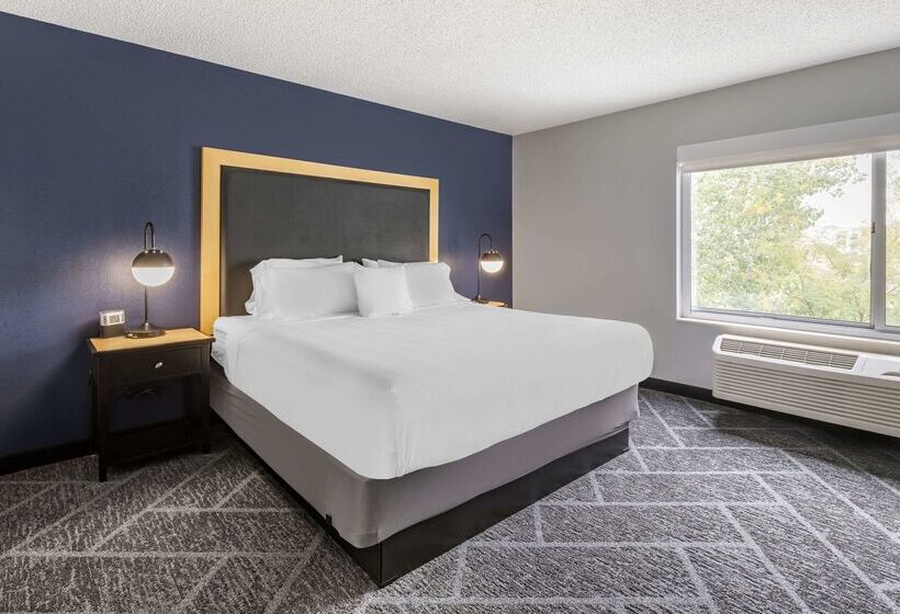 Cambria Hotel Minneapolis Maple Grove