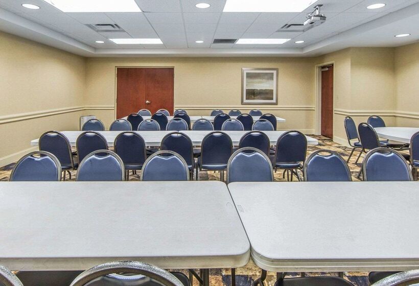 هتل The Walden, Trademark Collection By Wyndham