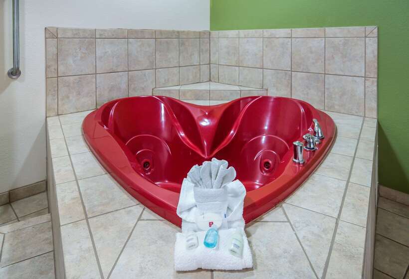 فندق Clarion Inn & Suites Weatherford South