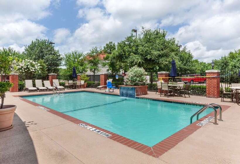 ホテル Clarion Pointe Sulphur Springs