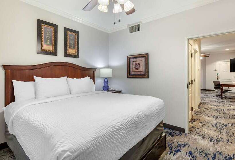 ホテル Clarion Pointe Sulphur Springs