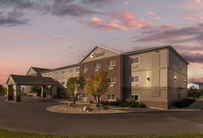 هتل Comfort Inn & Suites Davenport   Quad Cities