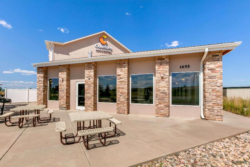 ホテル Comfort Inn & Suites Near University Of Wyoming