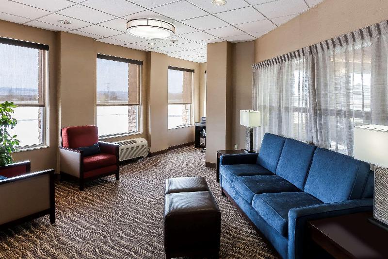 ホテル Comfort Inn & Suites Near University Of Wyoming