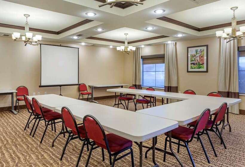 فندق Comfort Inn & Suites Russellville I40