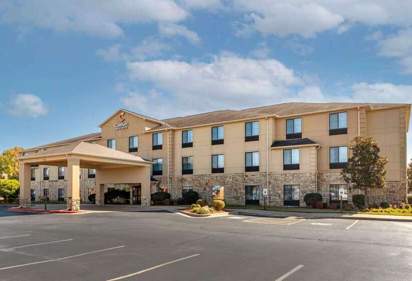فندق Comfort Inn & Suites Russellville I40