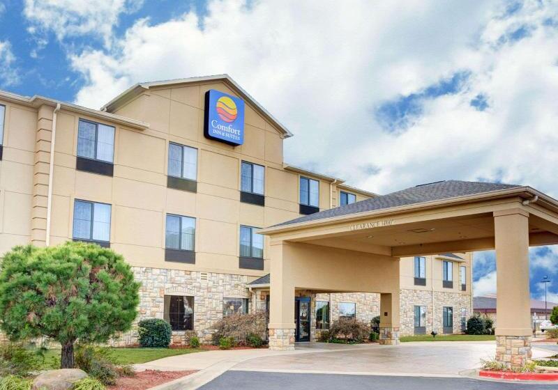 فندق Comfort Inn & Suites Russellville I40