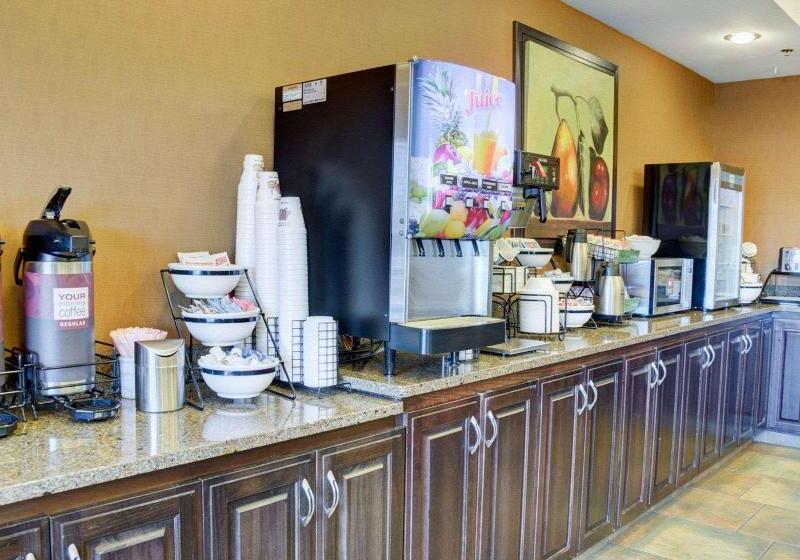 فندق Comfort Inn & Suites Russellville I40