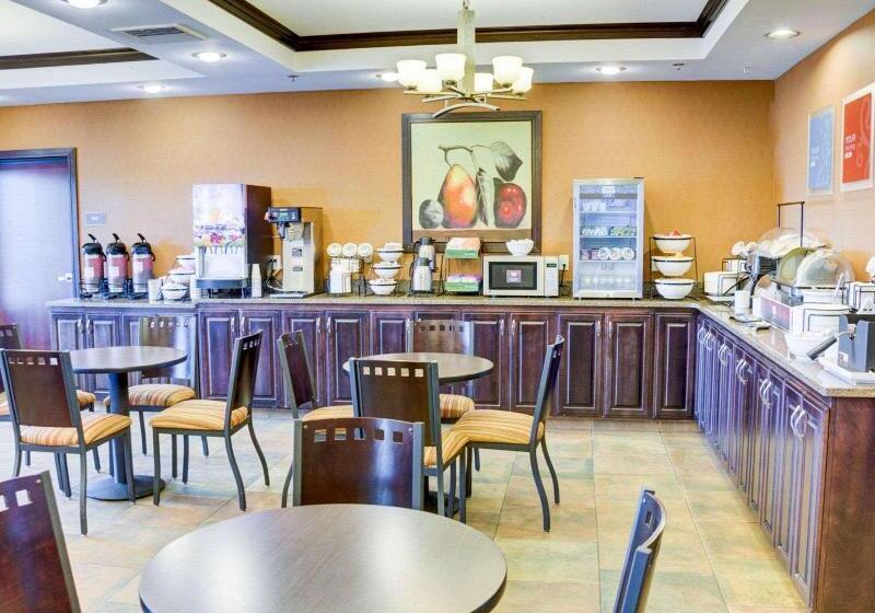فندق Comfort Inn & Suites Russellville I40