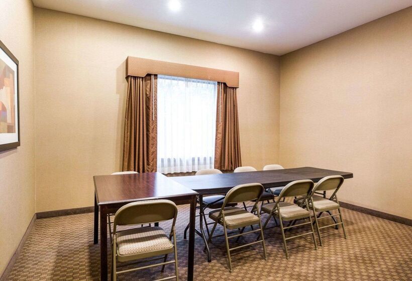 호텔 Comfort Inn And Suites Winnie