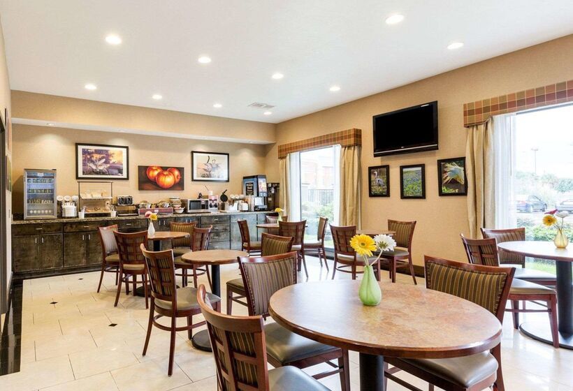 호텔 Comfort Inn And Suites Winnie