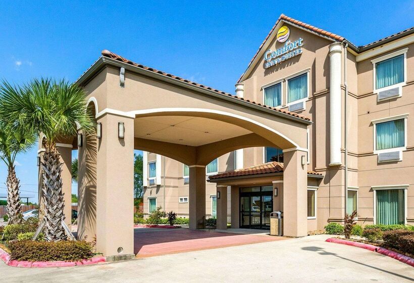 호텔 Comfort Inn And Suites Winnie