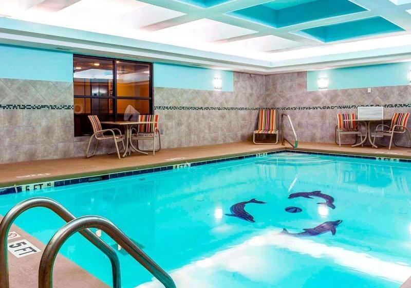 בית מלון כפרי Comfort Suites At Kennesaw State University