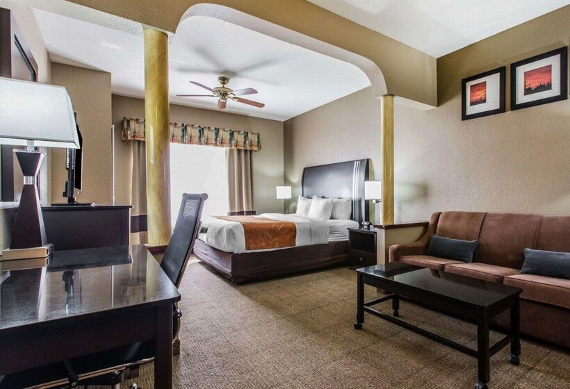 فندق Comfort Suites Bakersfield
