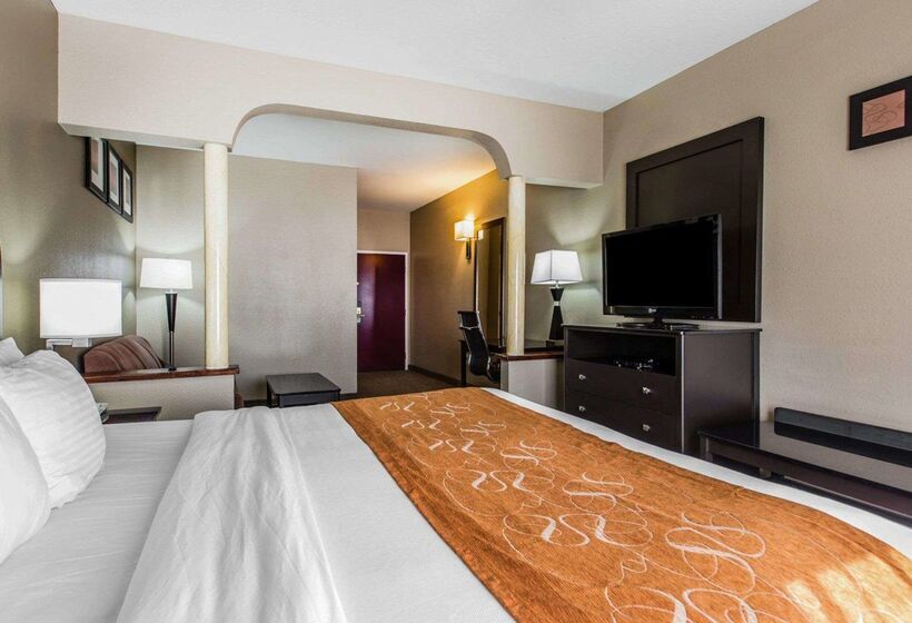 فندق Comfort Suites Bakersfield