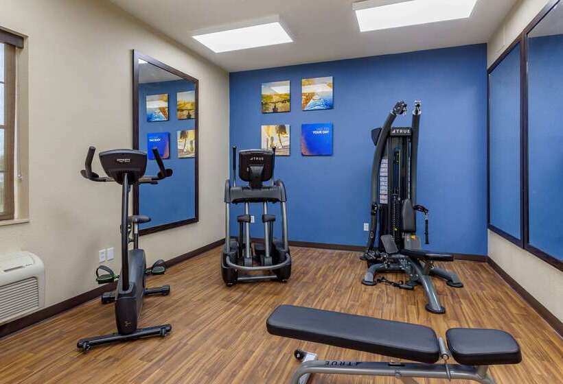 فندق Comfort Suites