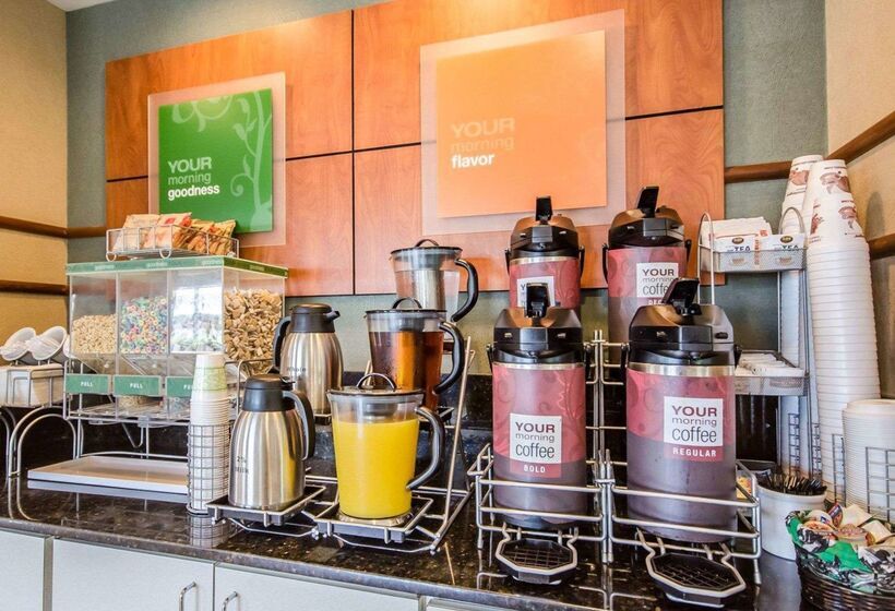 ホテル Comfort Suites