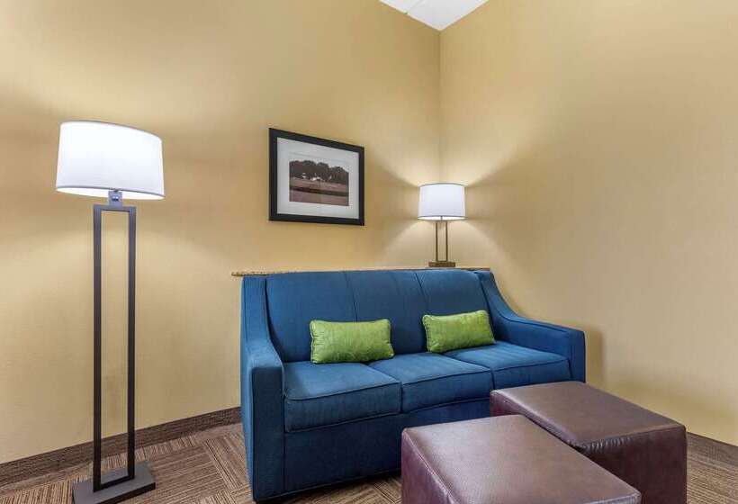 فندق Comfort Suites Frisco