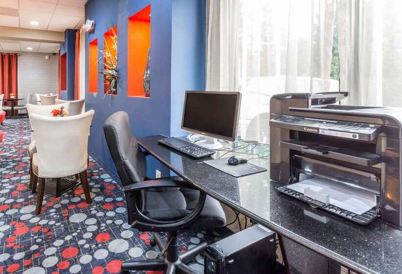 فندق Comfort Suites Locust Grove Atlanta South