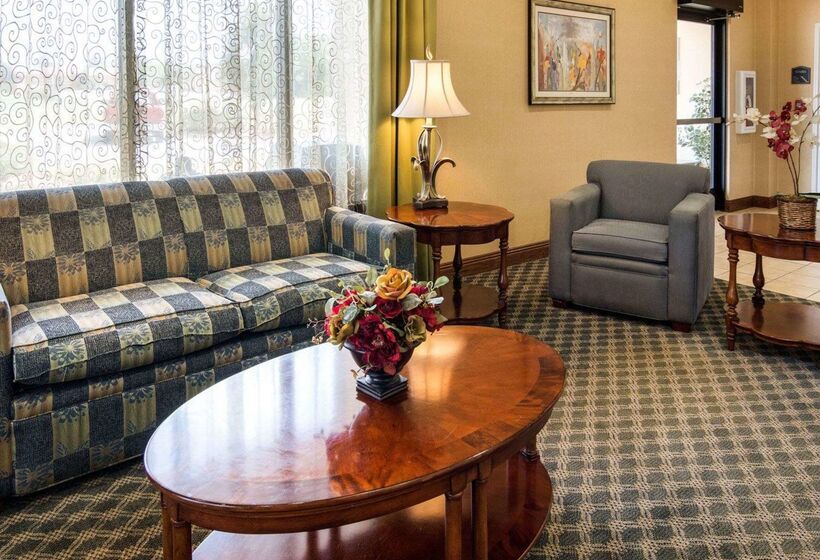 فندق Comfort Suites Nacogdoches