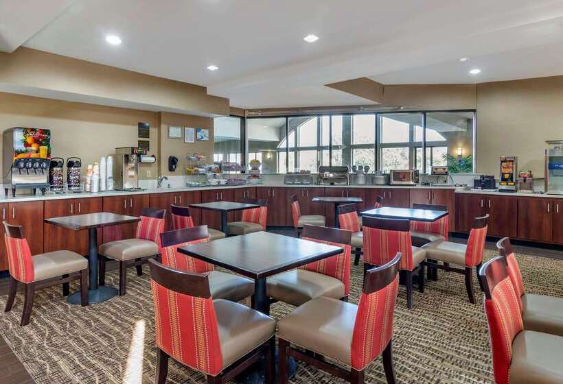 ホテル Comfort Suites Near Robins Air Force Base
