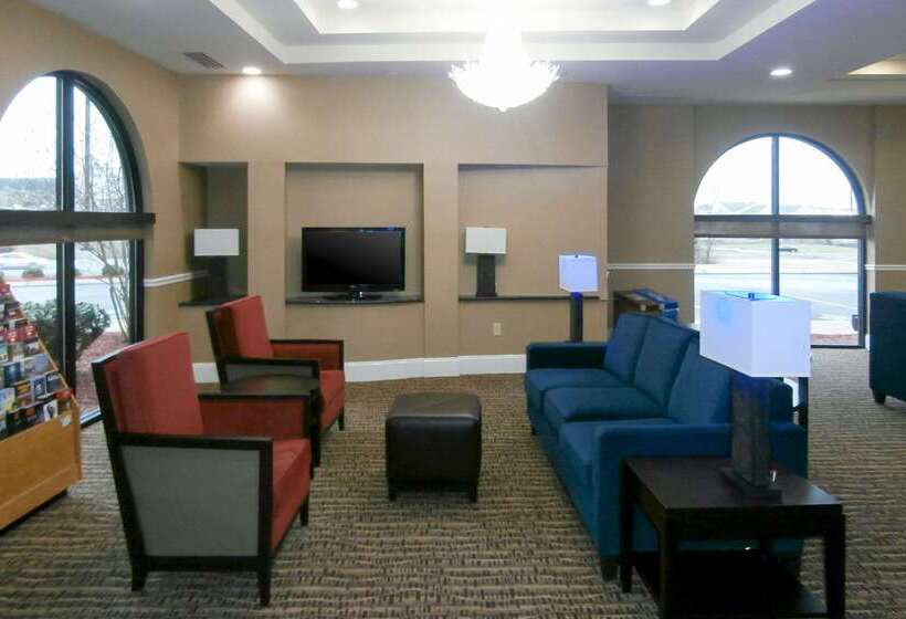فندق Comfort Suites Smyrna