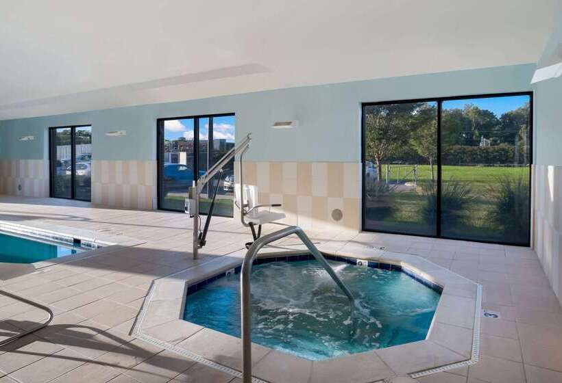 فندق Comfort Suites Suffolk  Chesapeake