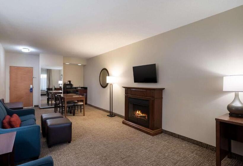 فندق Comfort Suites Suffolk  Chesapeake