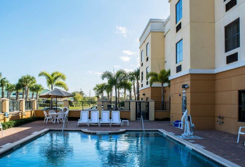 فندق Comfort Suites Vero Beach I95