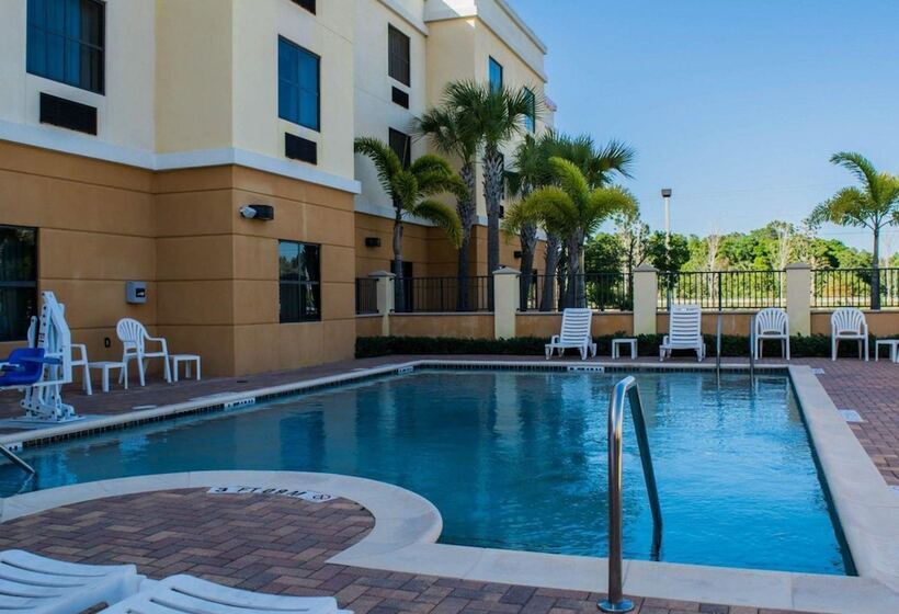 فندق Comfort Suites Vero Beach I95