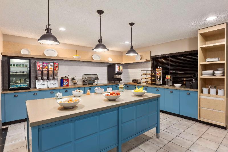 Отель Holiday Inn Express & Suites   King George   Dahlgren, An Ihg