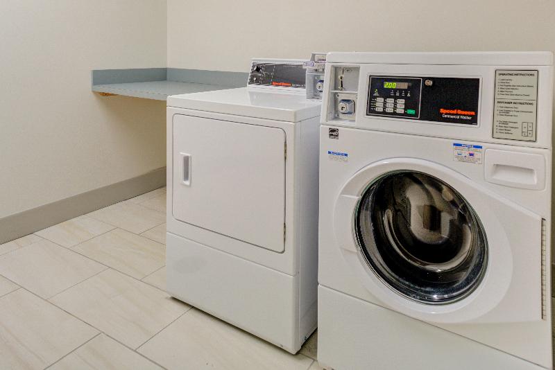 Отель Holiday Inn Express & Suites   King George   Dahlgren, An Ihg