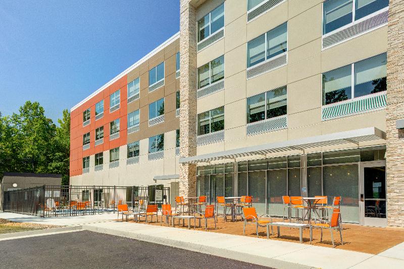 Отель Holiday Inn Express & Suites   King George   Dahlgren, An Ihg