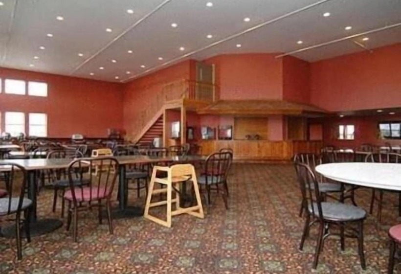 בית מלון כפרי Crown Choice Inn & Suites Lakeview And Waterpark