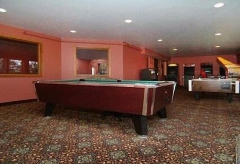 בית מלון כפרי Crown Choice Inn & Suites Lakeview And Waterpark